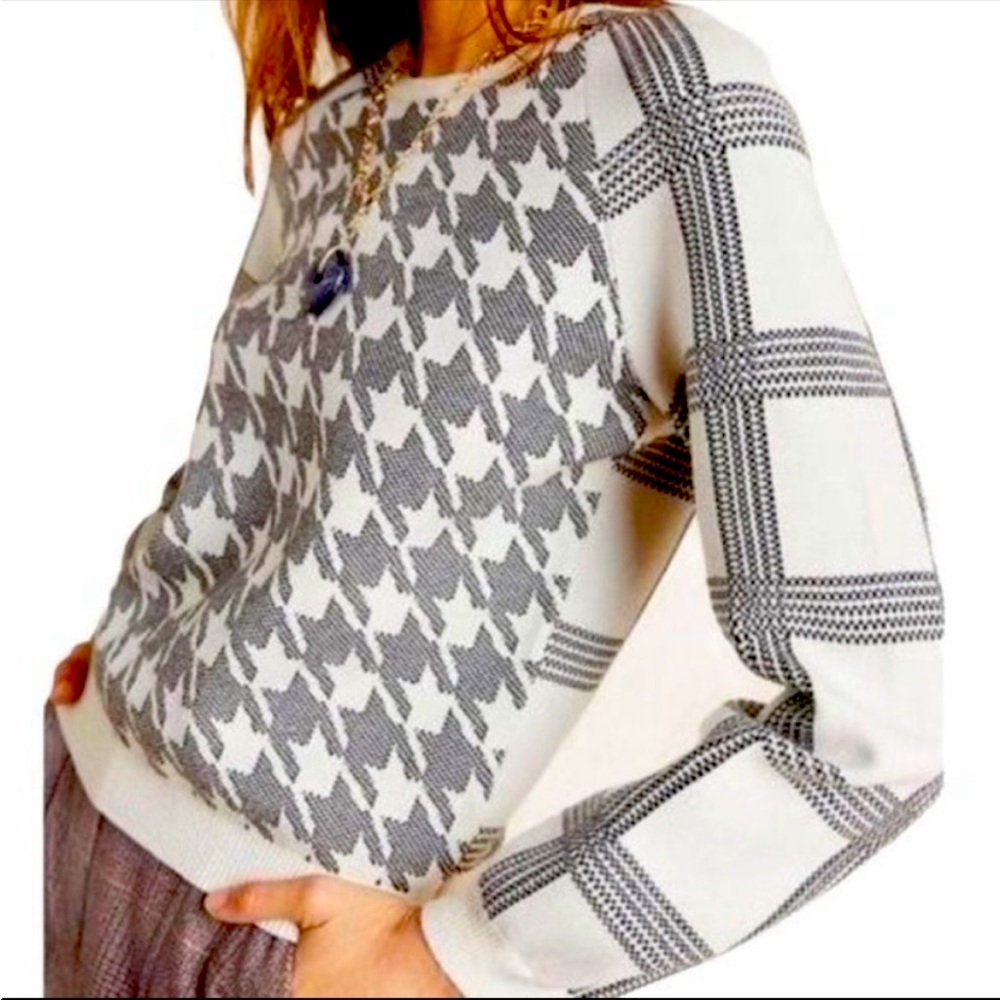 Anthropologie Houndstooth sweater, EUC. Fun update on classic style!
